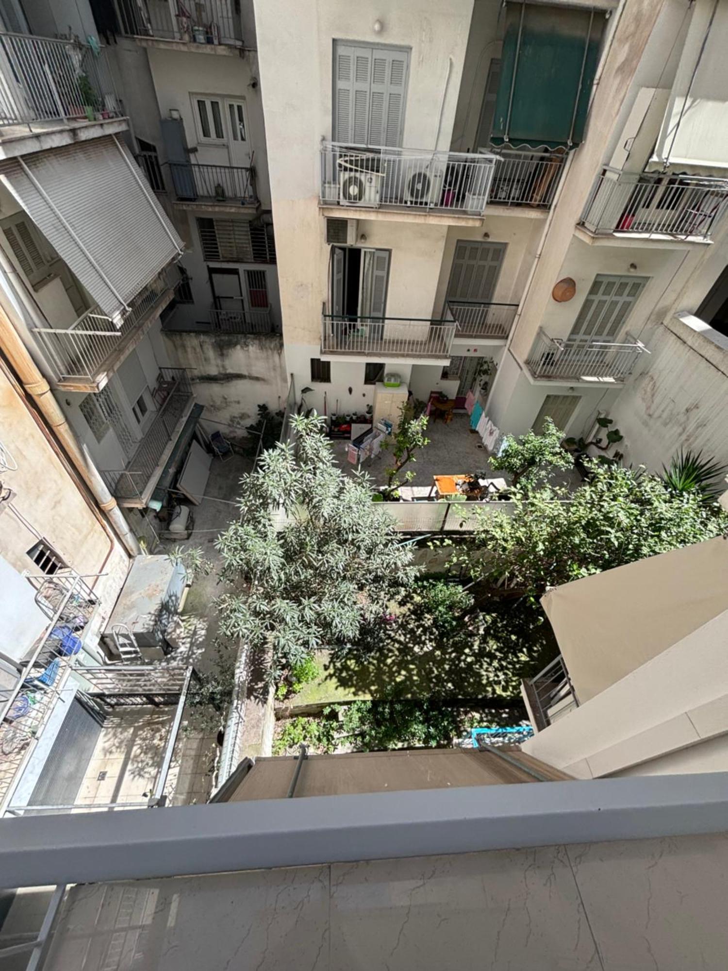 Cozy Apartment In The Heart Of Atena Exterior foto